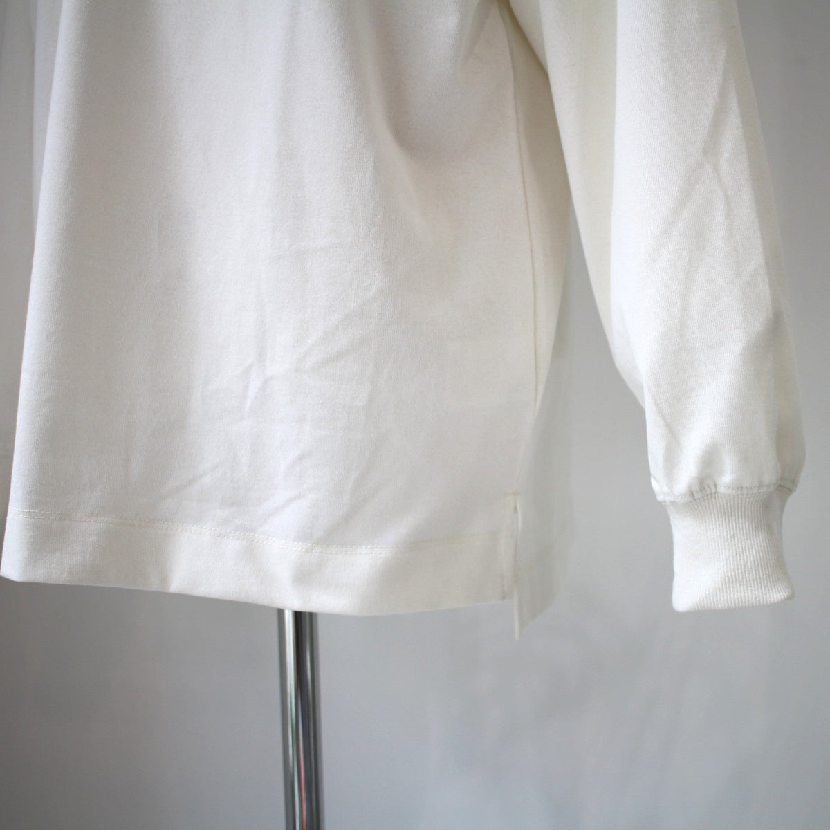 ECO HYBRID BOX LOGO EMBROIDERY L/S TEE(UNISEX)エコハイブリッドボックスロゴエンブロイダリーロングスリーブティー