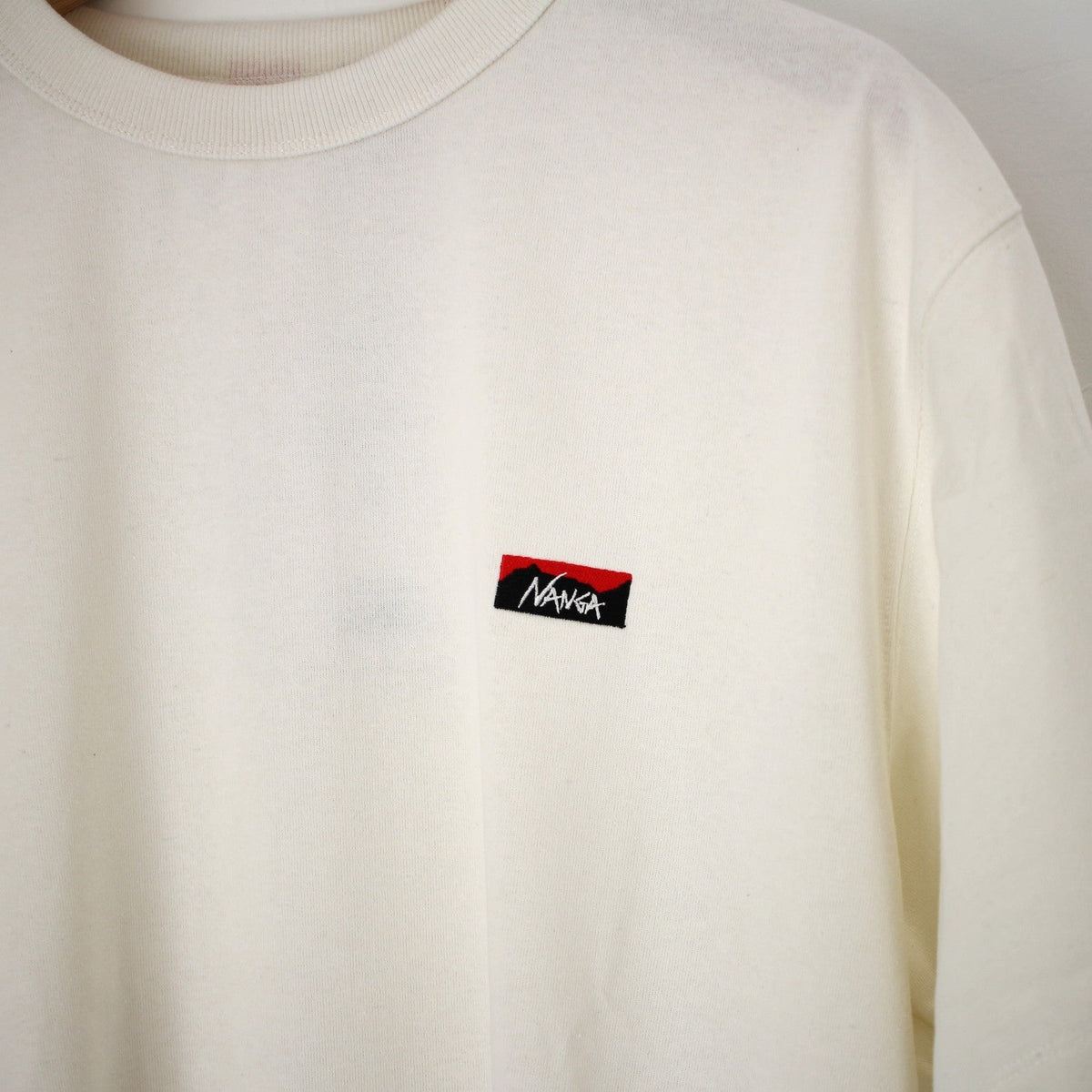 ECO HYBRID BOX LOGO EMBROIDERY TEE(エコハイブリッドボックスロゴエンブロイダリーTシャツ)