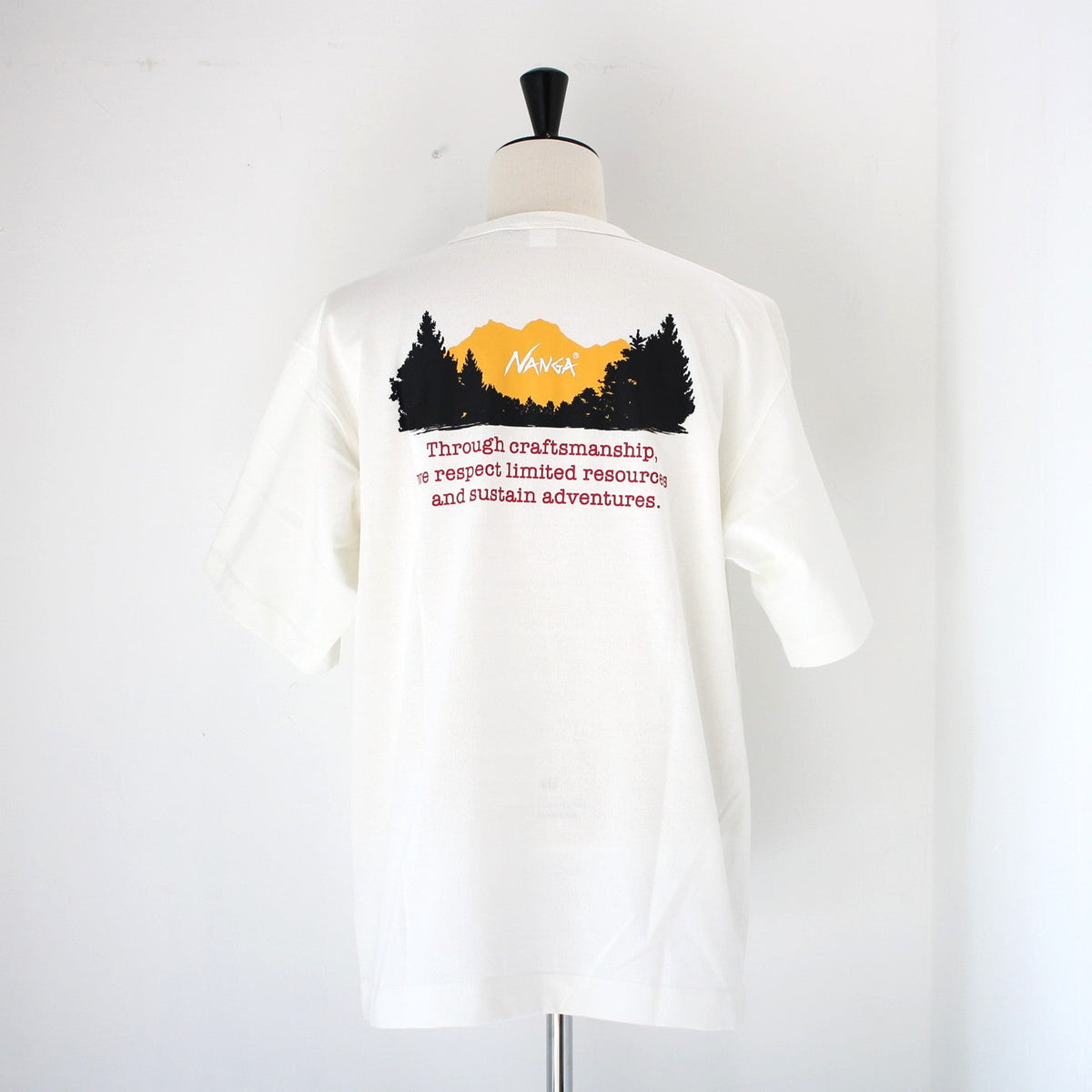 NANGA Through Craftsmanship TEE(ナンガスルークラフトマンシップTシャツ)
